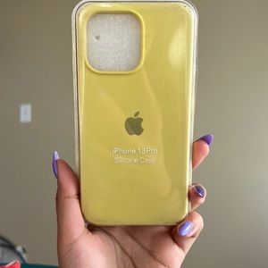 Iphone 13 pro case